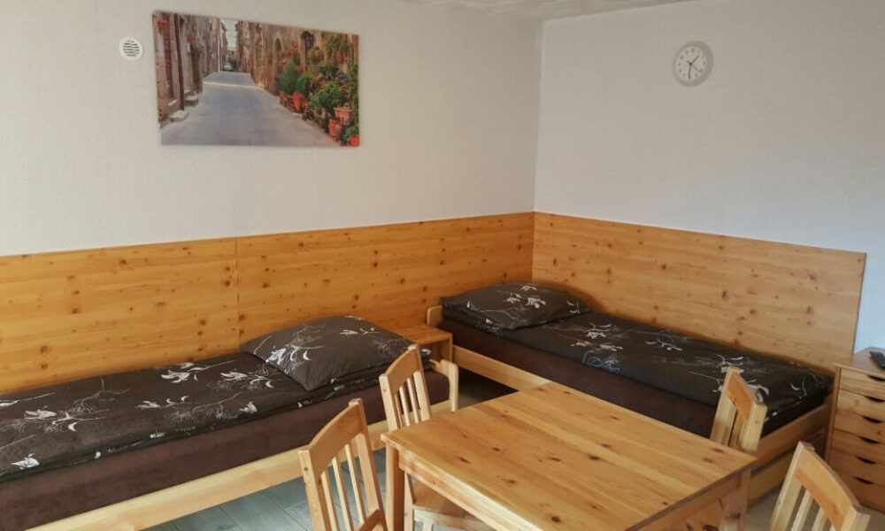 Apartament nr&nbsp;2 z&nbsp;aneksem i&nbsp;łazienką (ujęcie 3)